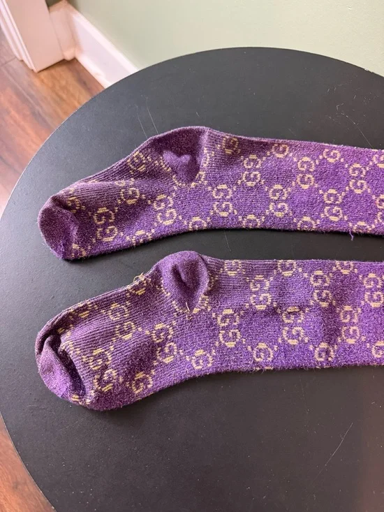 Gucci Purple GG Monogram Knee-High Socks - Picture 6 of 7